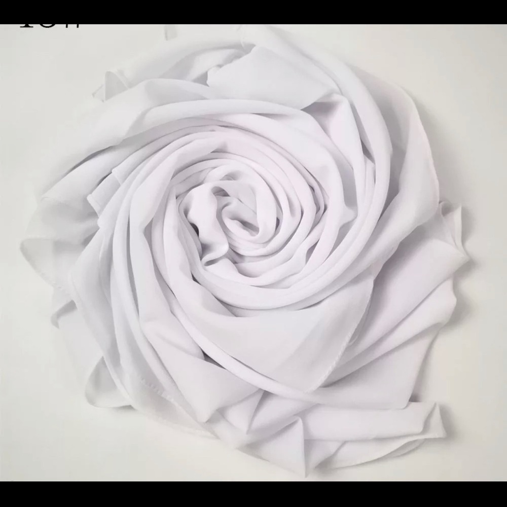 Plain chiffon hijab